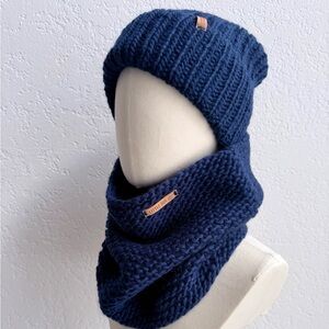 Handmade Knitted Hat + Snood Set — Thick Knit, Cozy Winter Outfity (Blue)